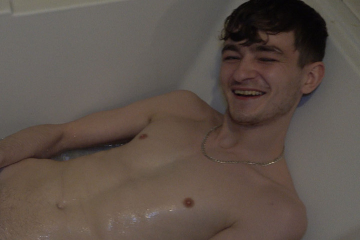 BAREBACK BATHROOM 🛁 TAGTEAM: GEORGE FUCKS LOGANS BOYFRIEND 👬