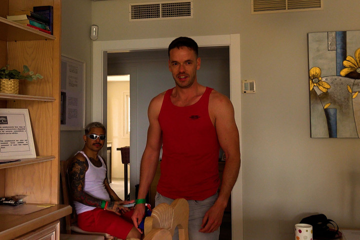 Breathtaking Beautiful 10" Colombian + sexy HUNG English lad Tag-Fuck Absolutely gorgeous Bottom guy