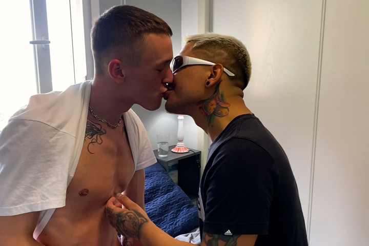 Condomless Quickie from gagging 4 it Grinda fuck with 10" Ukrainian BEST BLOW ever captured