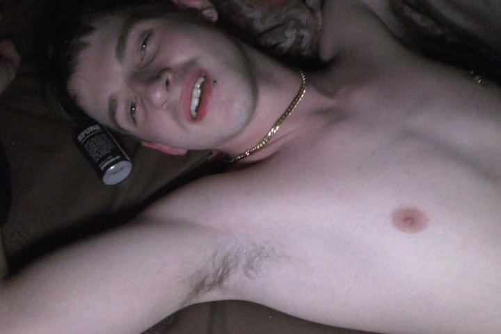 Gypsy traveller TOP rubs my LOAD in FIT &#128684; Smoking Scally Bornmouth barman beauty @ squatters